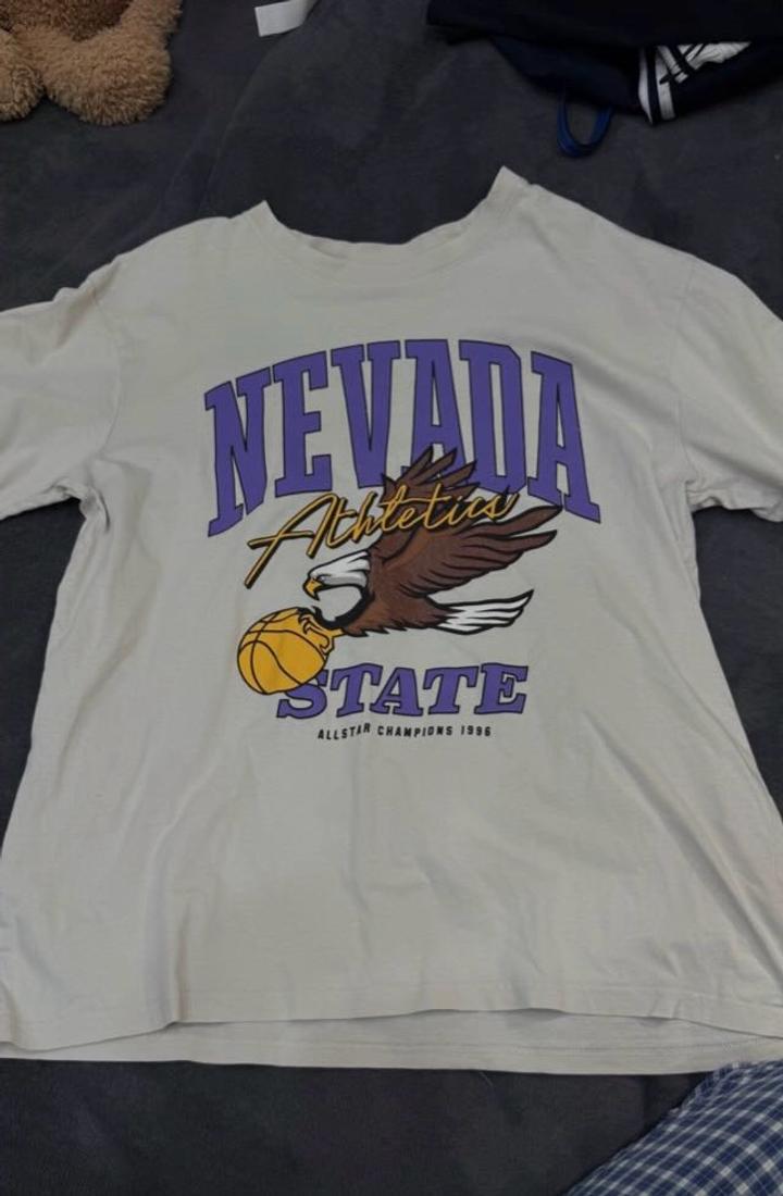 Футболка с принтом Nevada Athletics