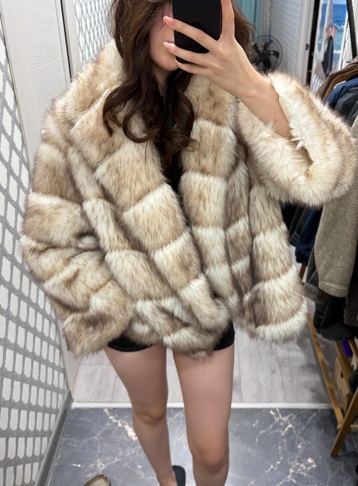 Шуба из искусственного меха
