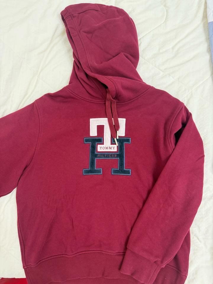 Tommy Hilfiger