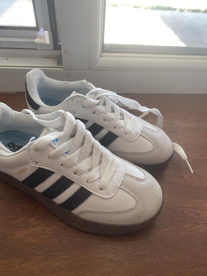 Кроссовки adidas Samba