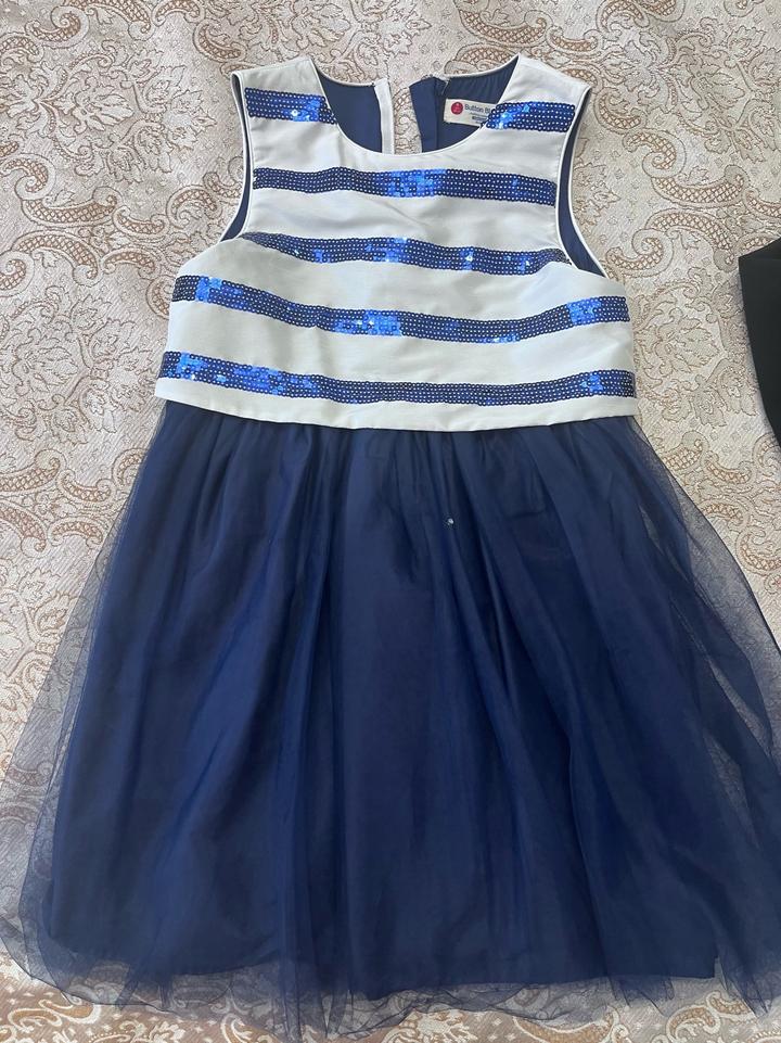 Button Blue