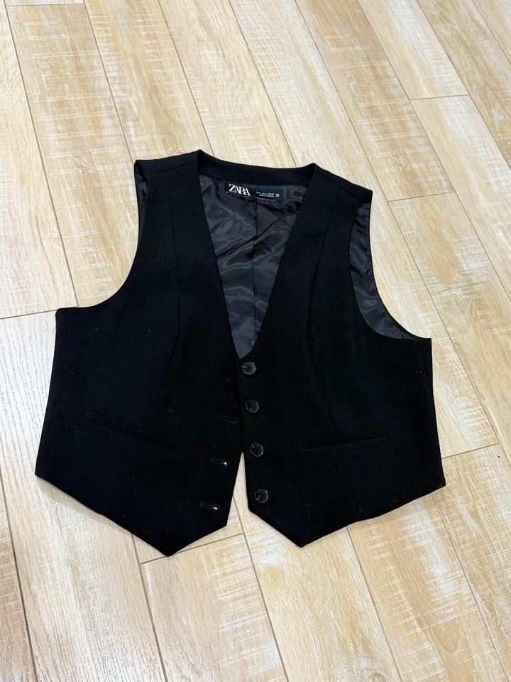 Жилет ZARA