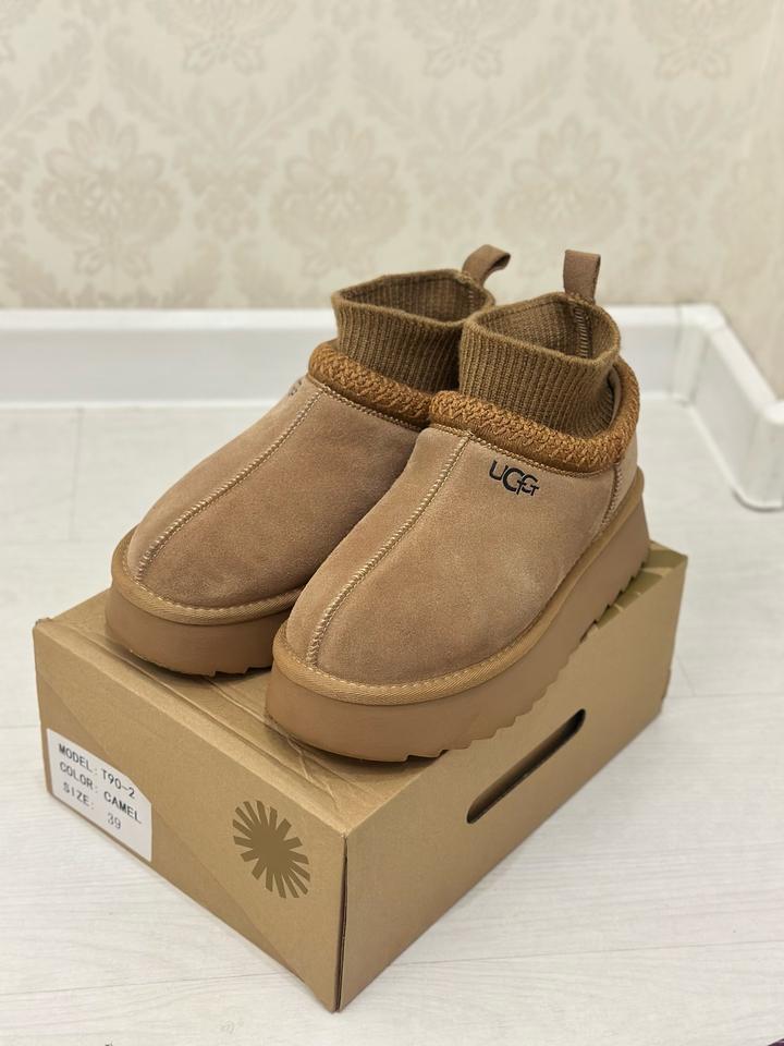 Женские ботинки угги UGG