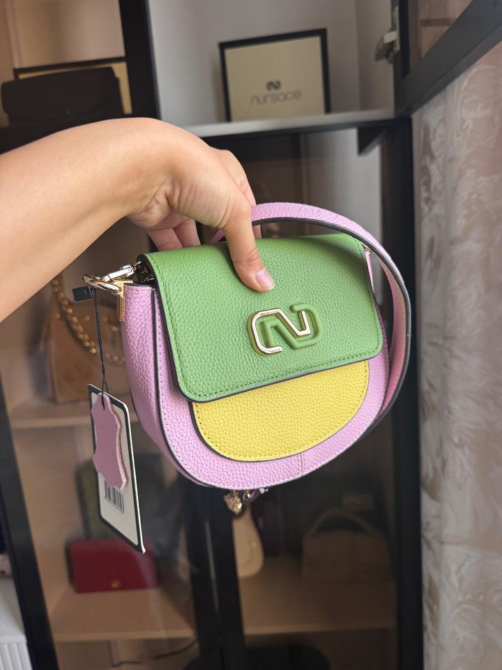 Nursace