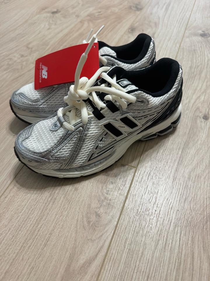 Кроссовки New Balance 1906