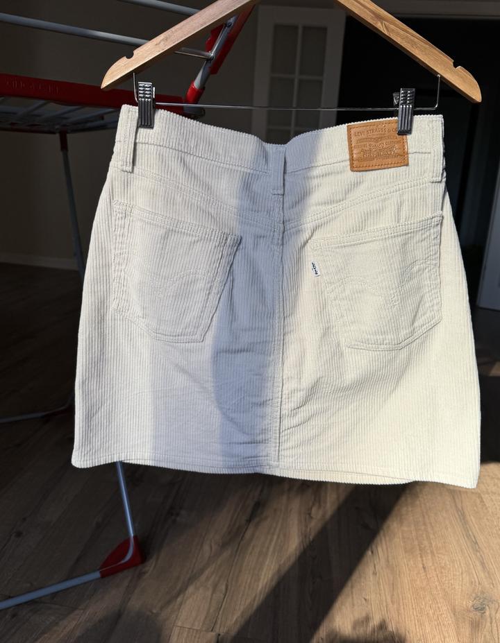 Levi's
