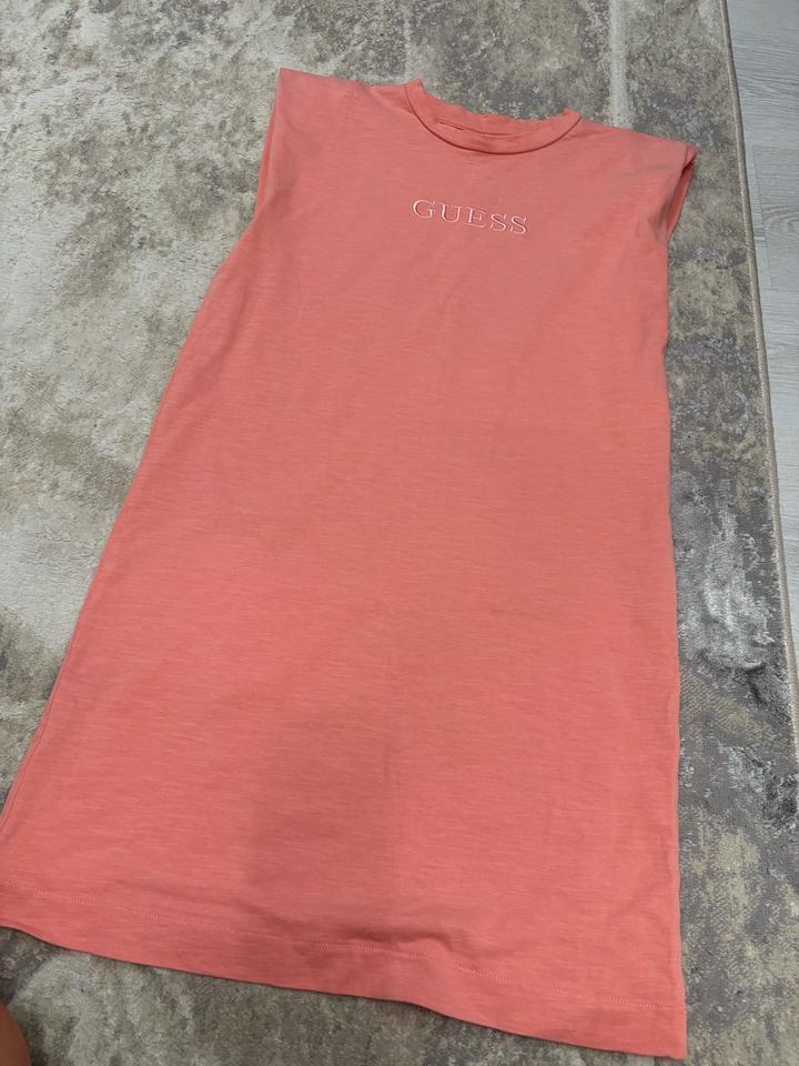 Платье Guess