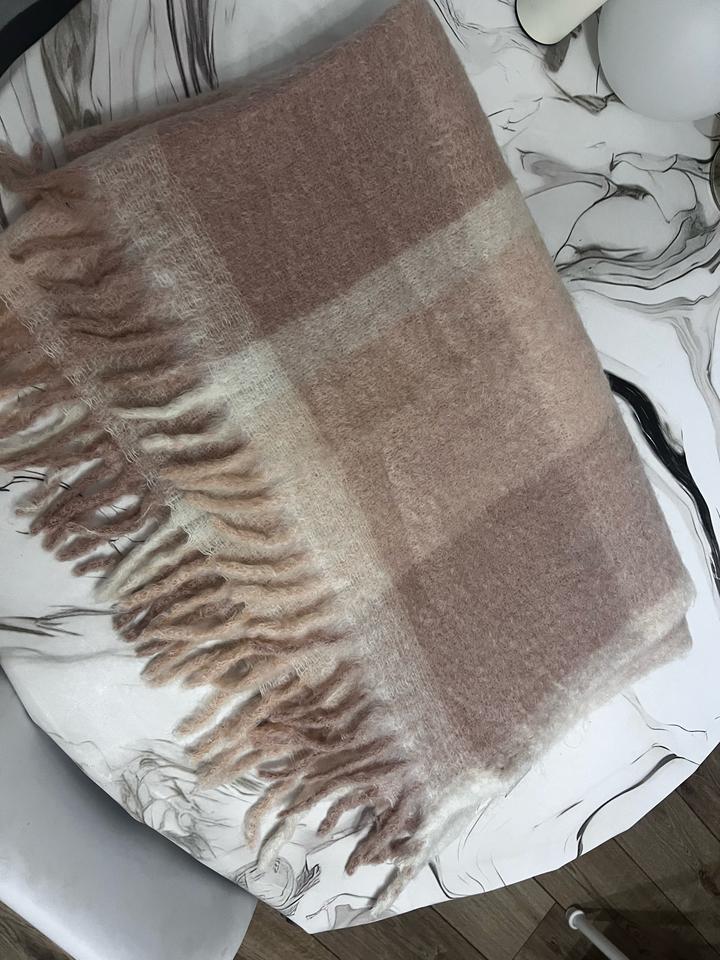 Плед  Zara Home с бахромой