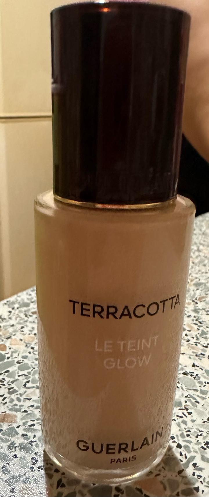 Тональный крем Guerlain Terracotta Le Teint Glow