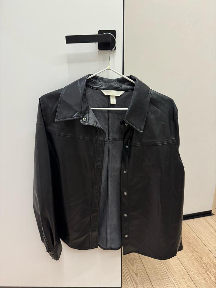 H&M Кожаная рубашка из экокожи