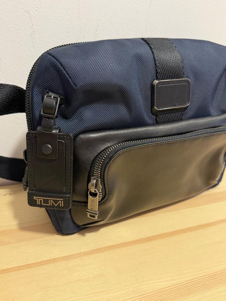 TUMI