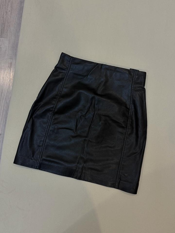 H&M