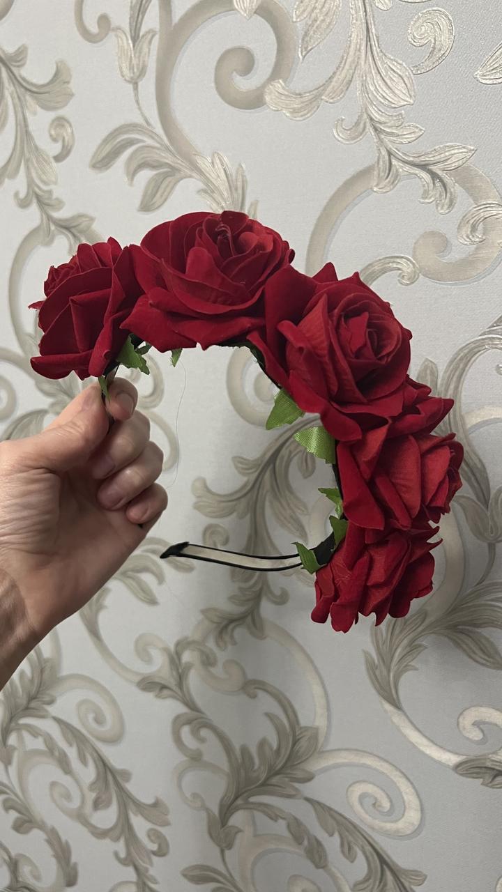 Ободок с большими розами