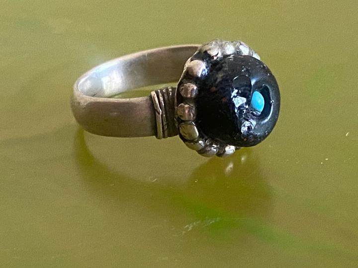 серебряное кольцо