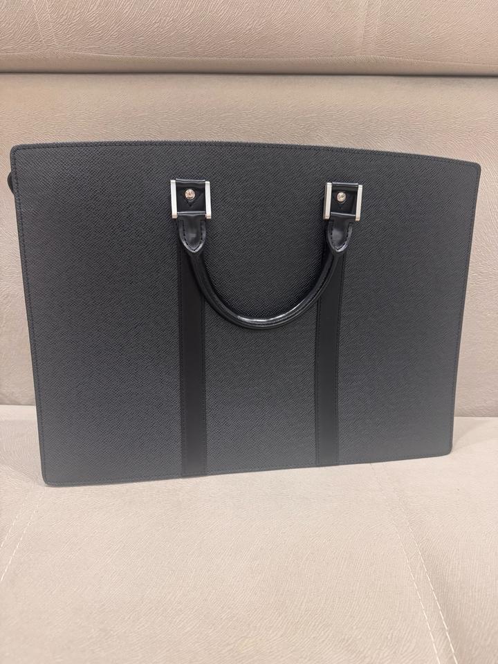 Портфель Louis Vuitton