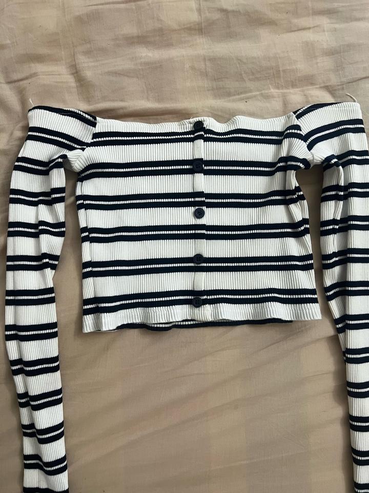 Zara Топ с открытыми плечами в полоску