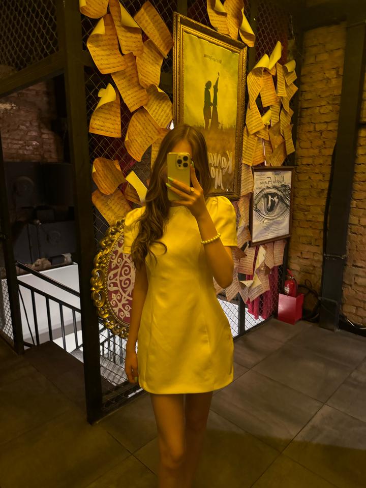 Zara Белое мини-платье