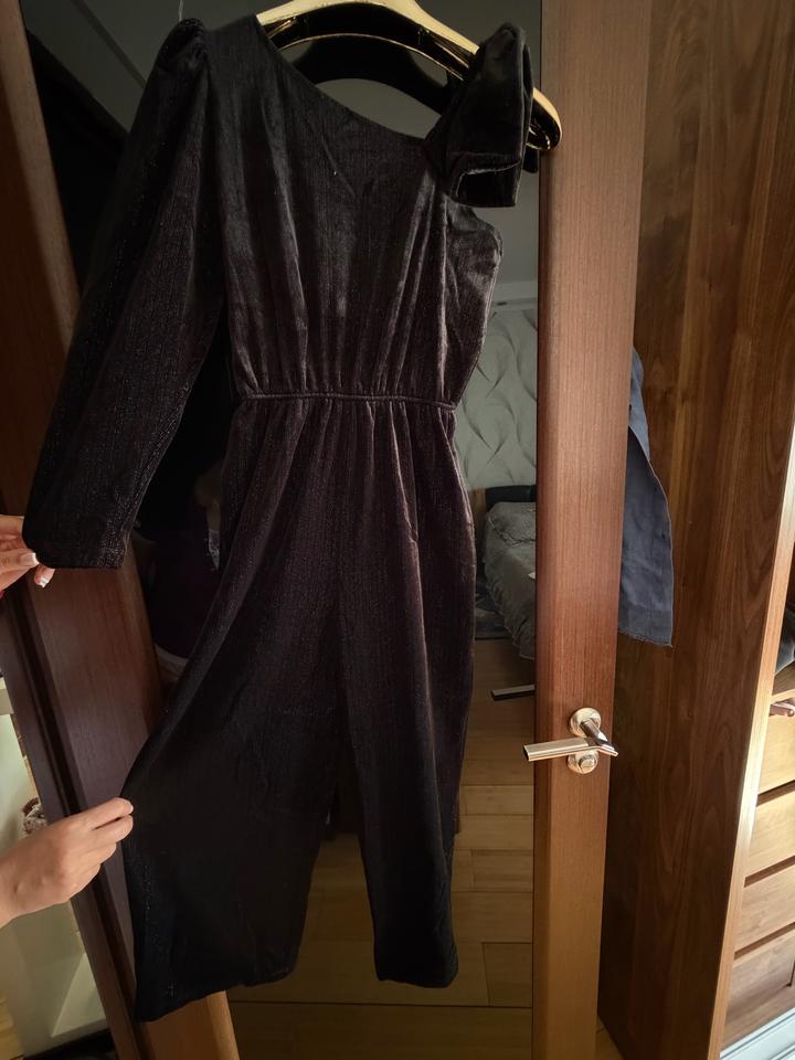 Бархатный комбинезон Zara