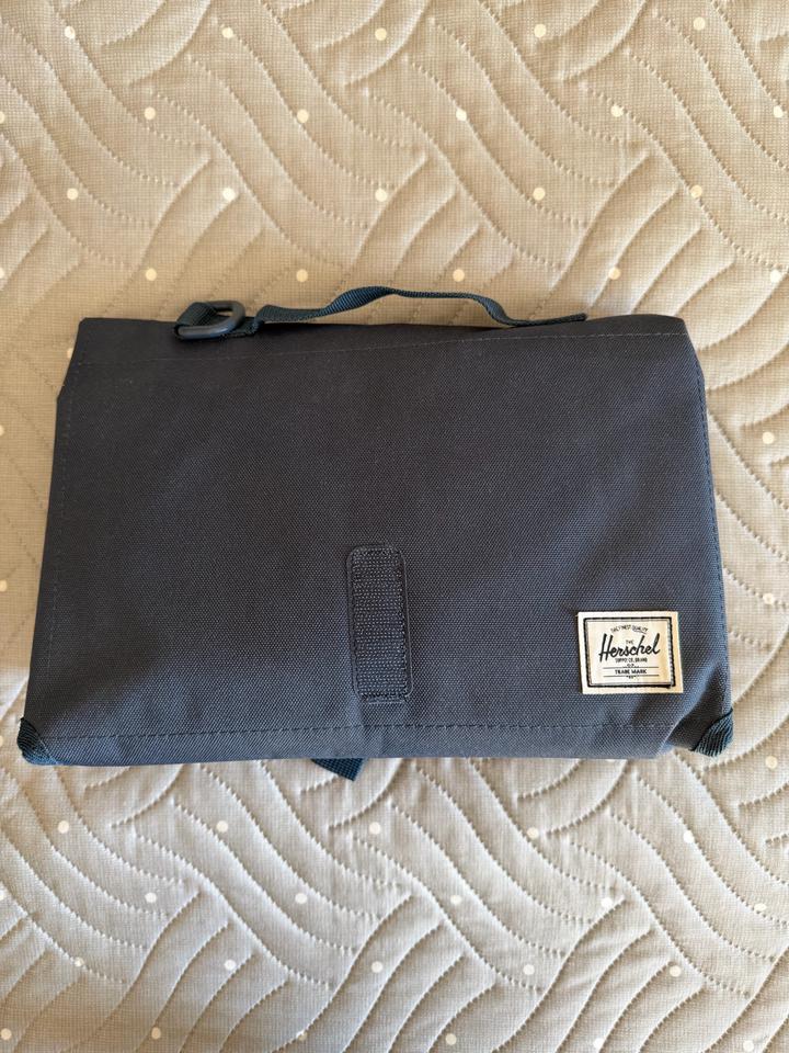 Herschel Supply Co. дорожный органайзер