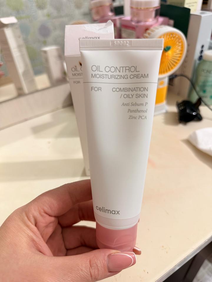 Увлажняющий крем для лица celimax Oil Control