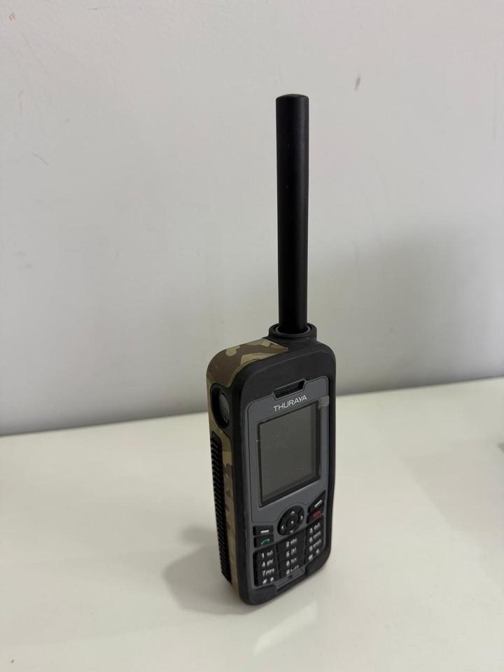 thuraya XT-lite