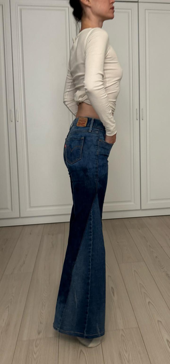 Джинсы клёш Levi's 312 Shaping Slim 25