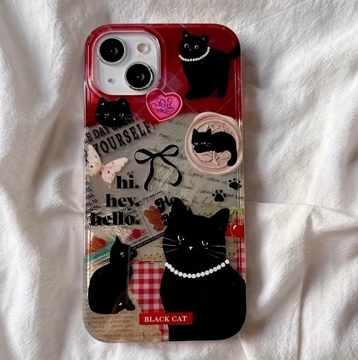 Чехол на iPhone 14