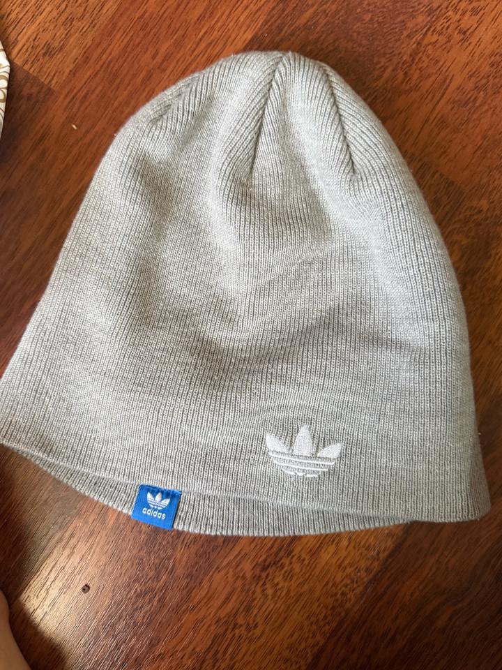 Шапка adidas