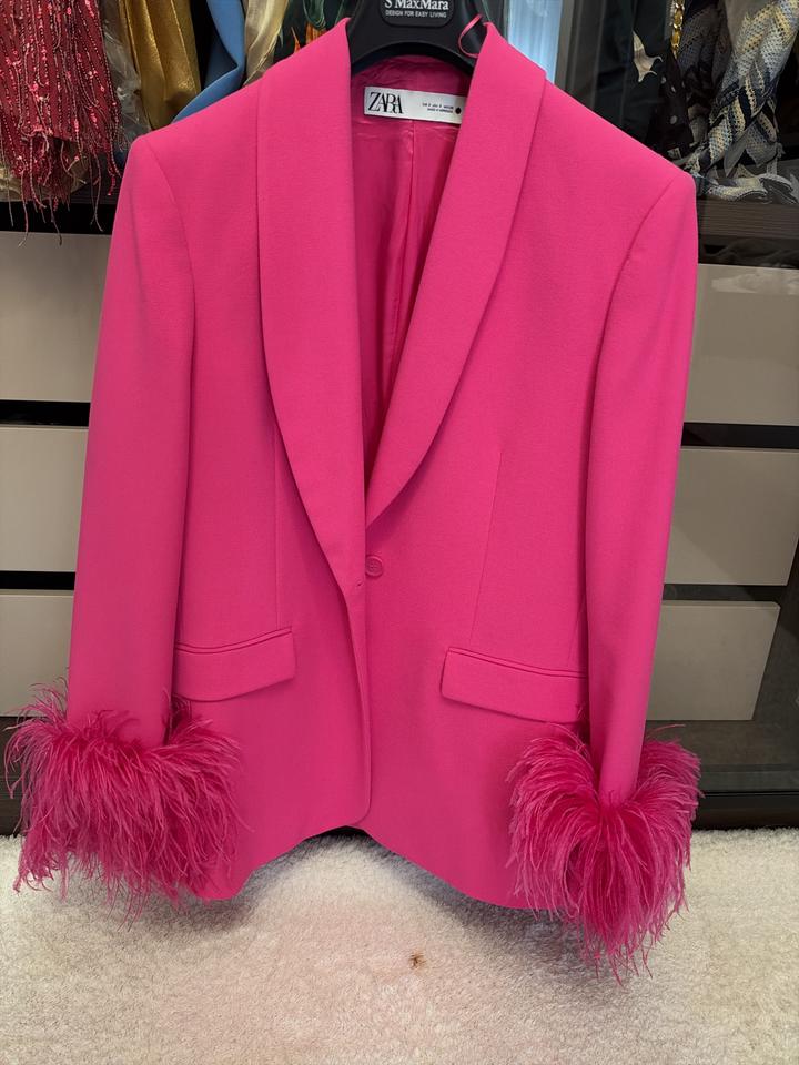 Пиджак ZARA с перьями