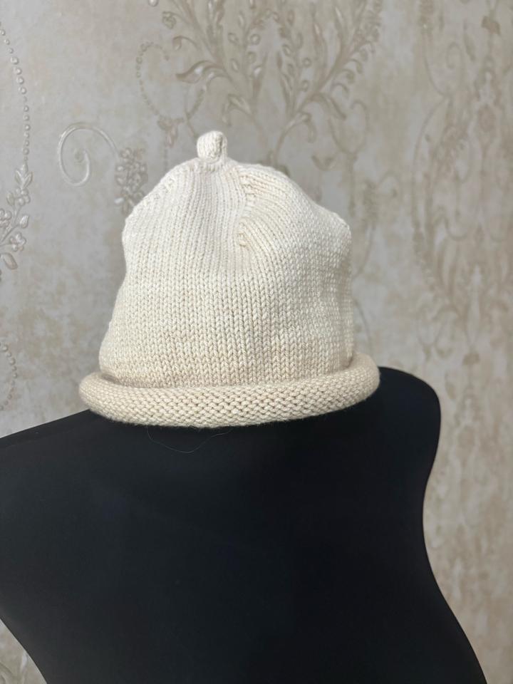 Handmade (ручная работа) Вязаная шапка, универсальный бежевый цвет