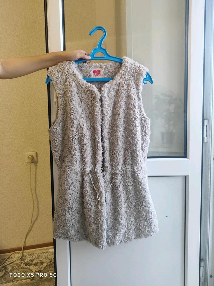 Продам жилетку