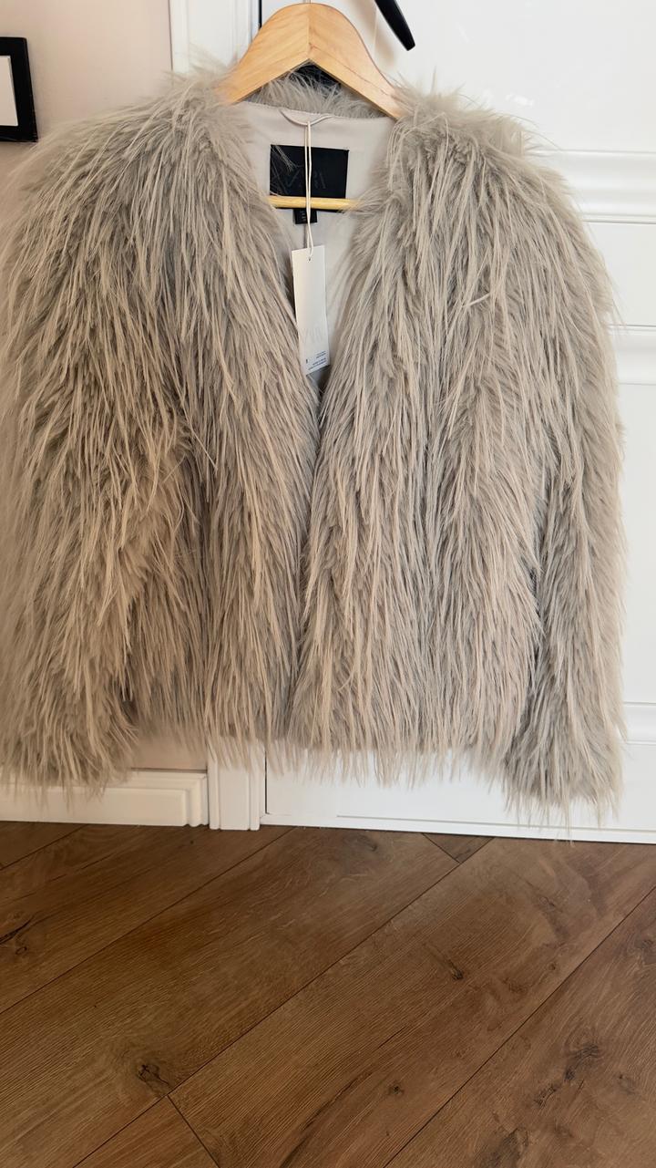 Шуба ZARA