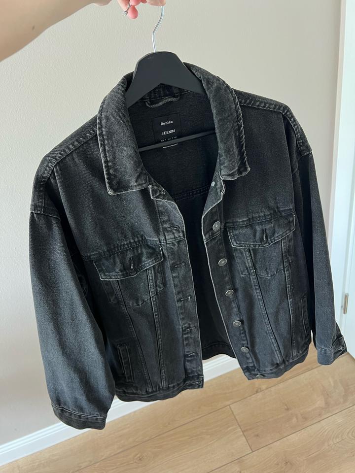 Джинсовка Bershka