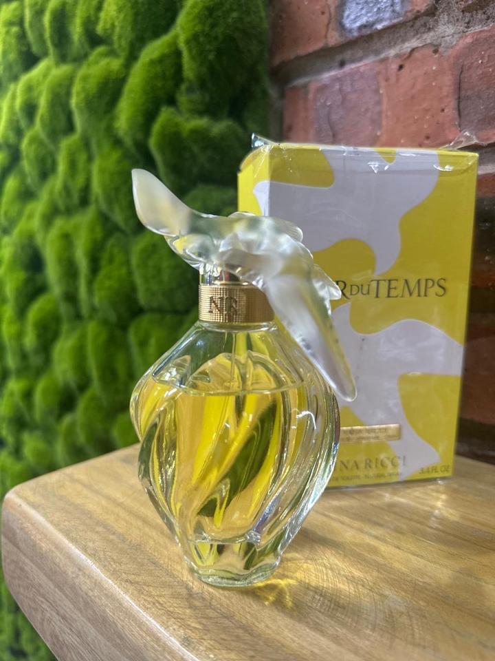 NINA RICCI
