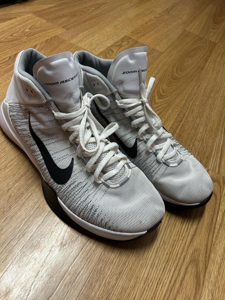 Nike