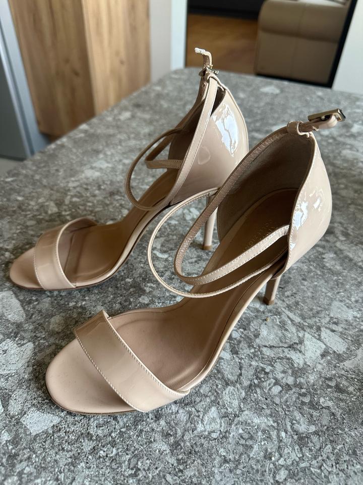 Armani Collezioni
