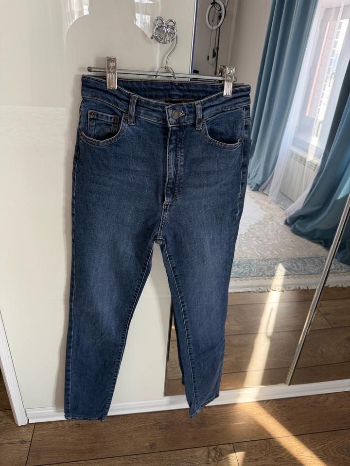 Джинсы Massimo Dutti