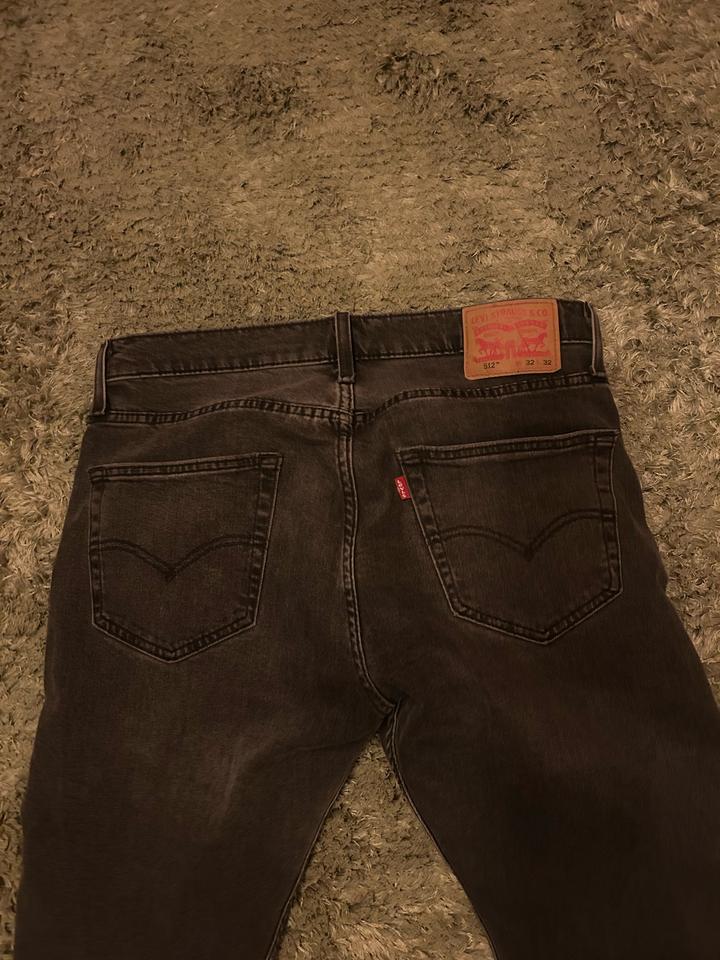 Джинсы Levi's