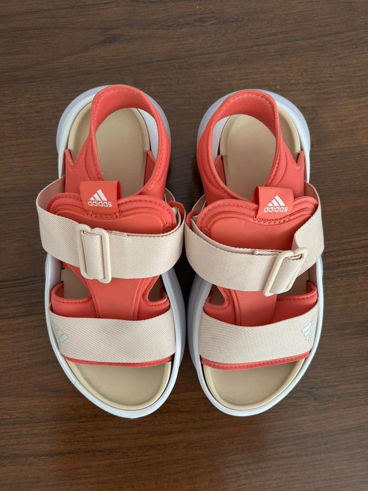 Обувь Adidas Mehana Saldans