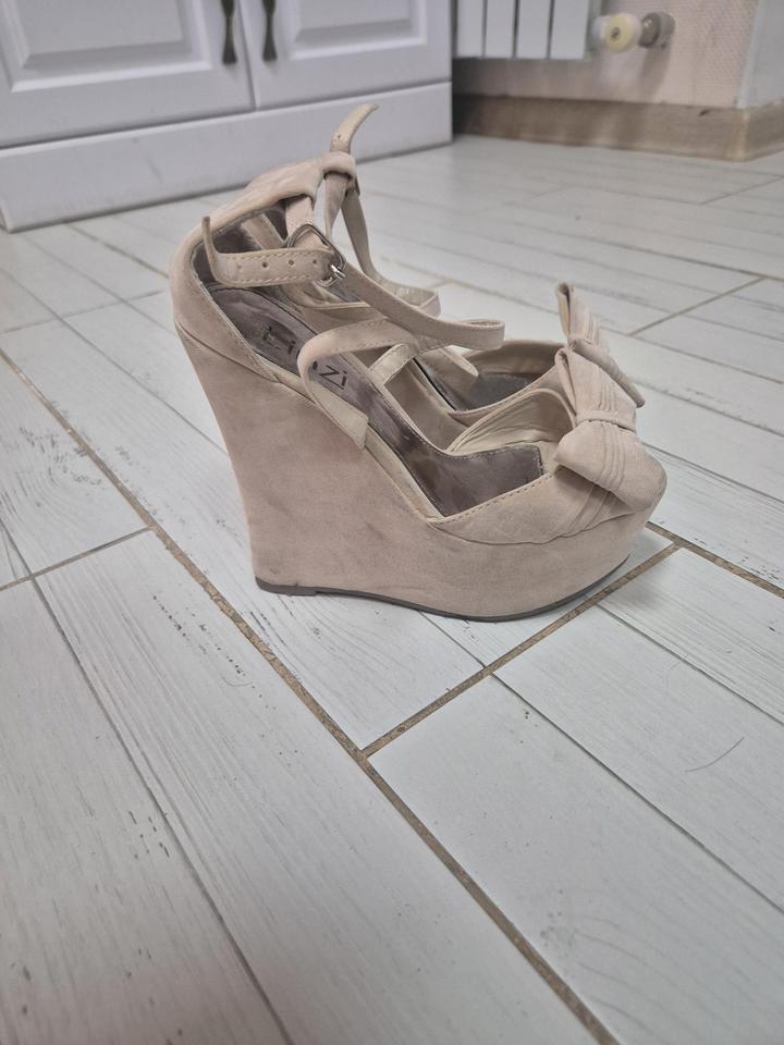 Нет бренда