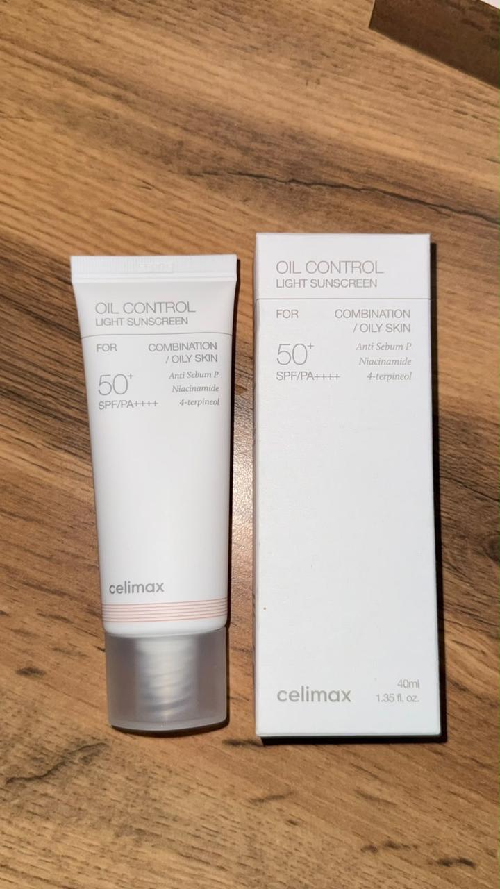 Солнцезащитный крем Celimax Oil Control Light Sunscreen