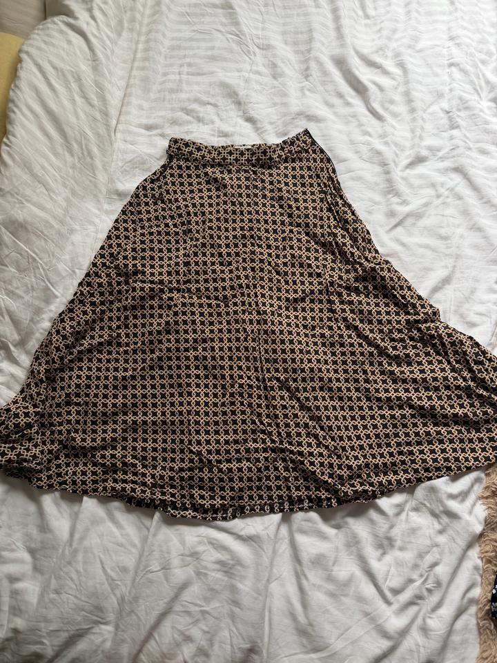 H&M