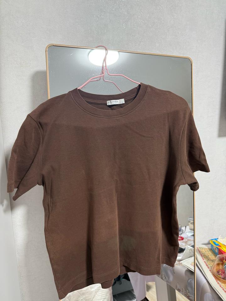 Футболка Stradivarius