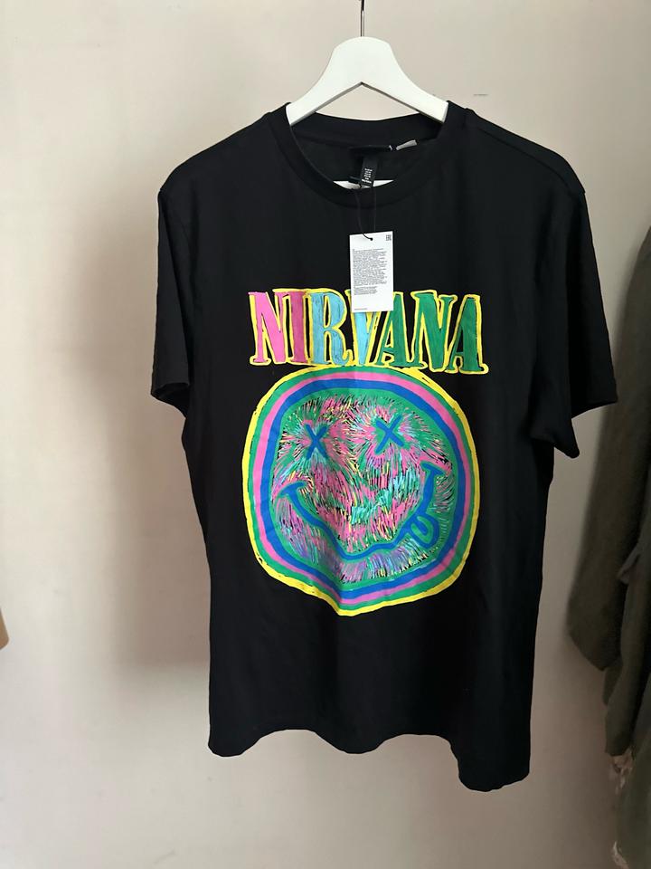Футболка H&M Nirvana