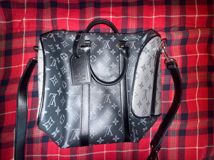 Сумка Louis Vuitton