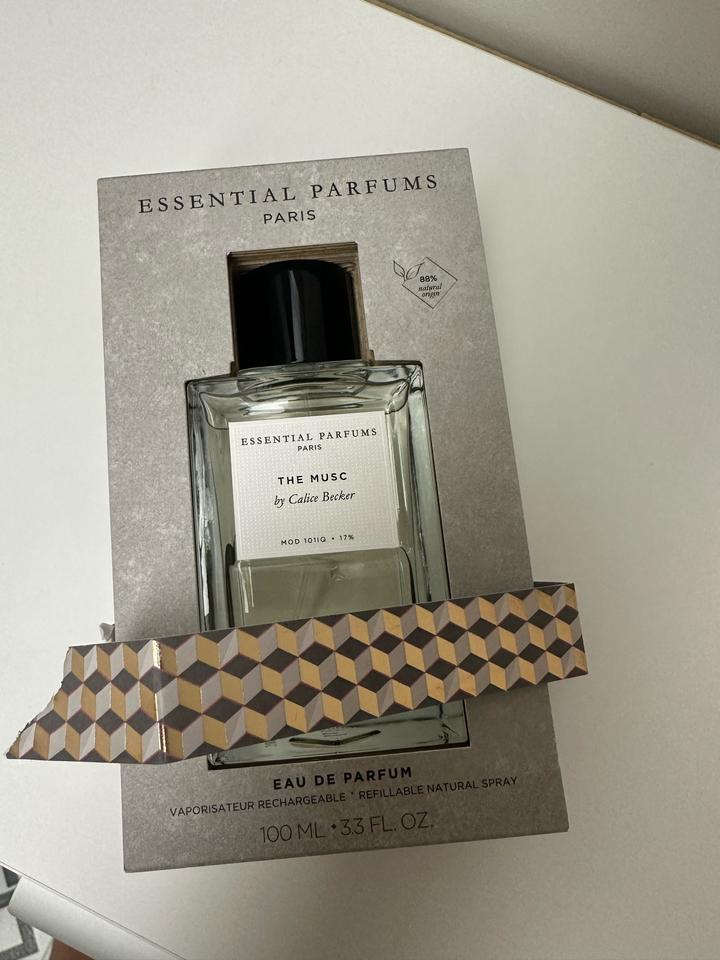 Парфюмерная вода Essential Parfums Paris The Musc 100 мл