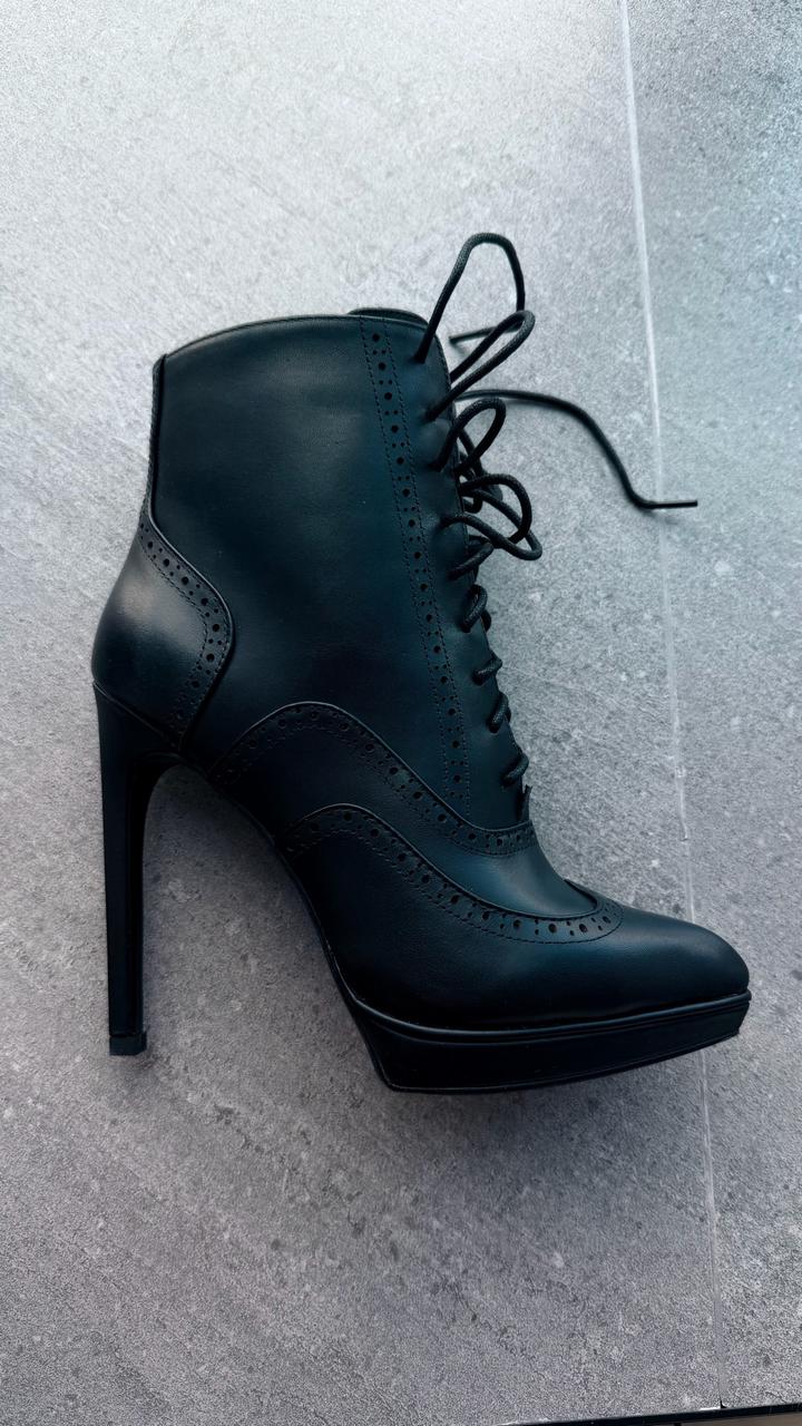 Yves Saint Laurent Ботильоны Saint Laurent 39р