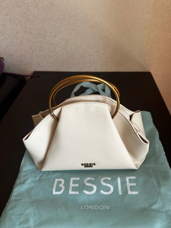 Bessie London