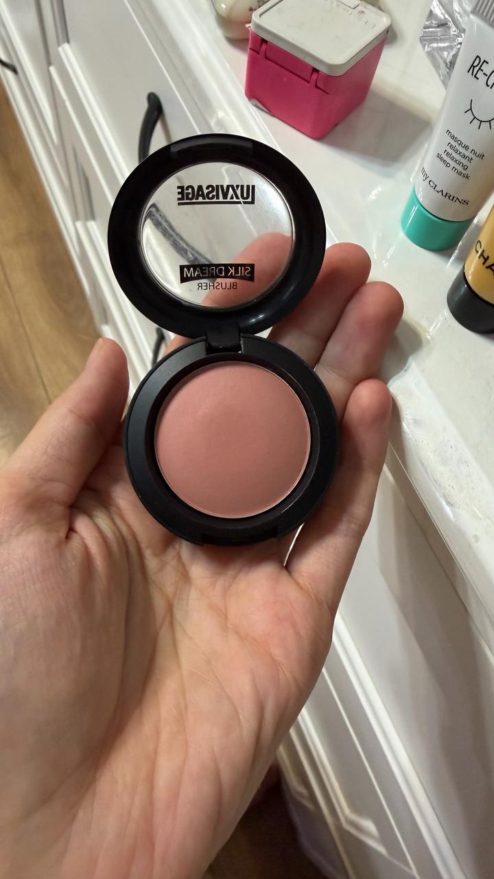 LUXVISAGE