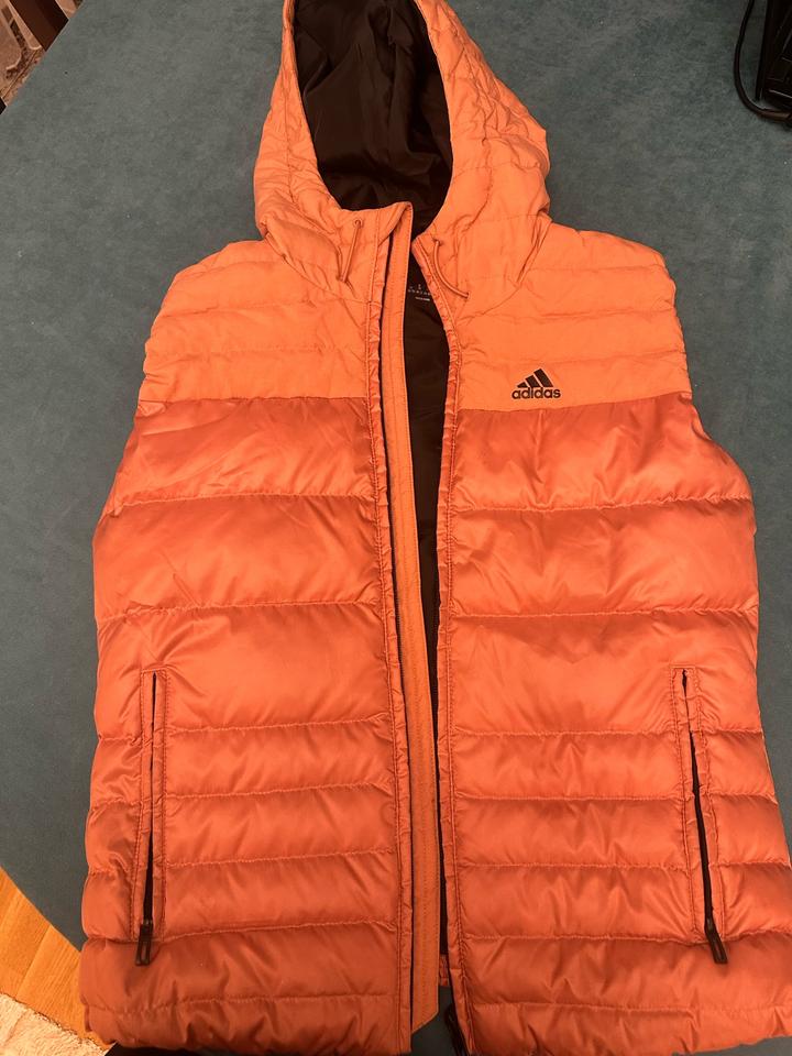 Жилет adidas